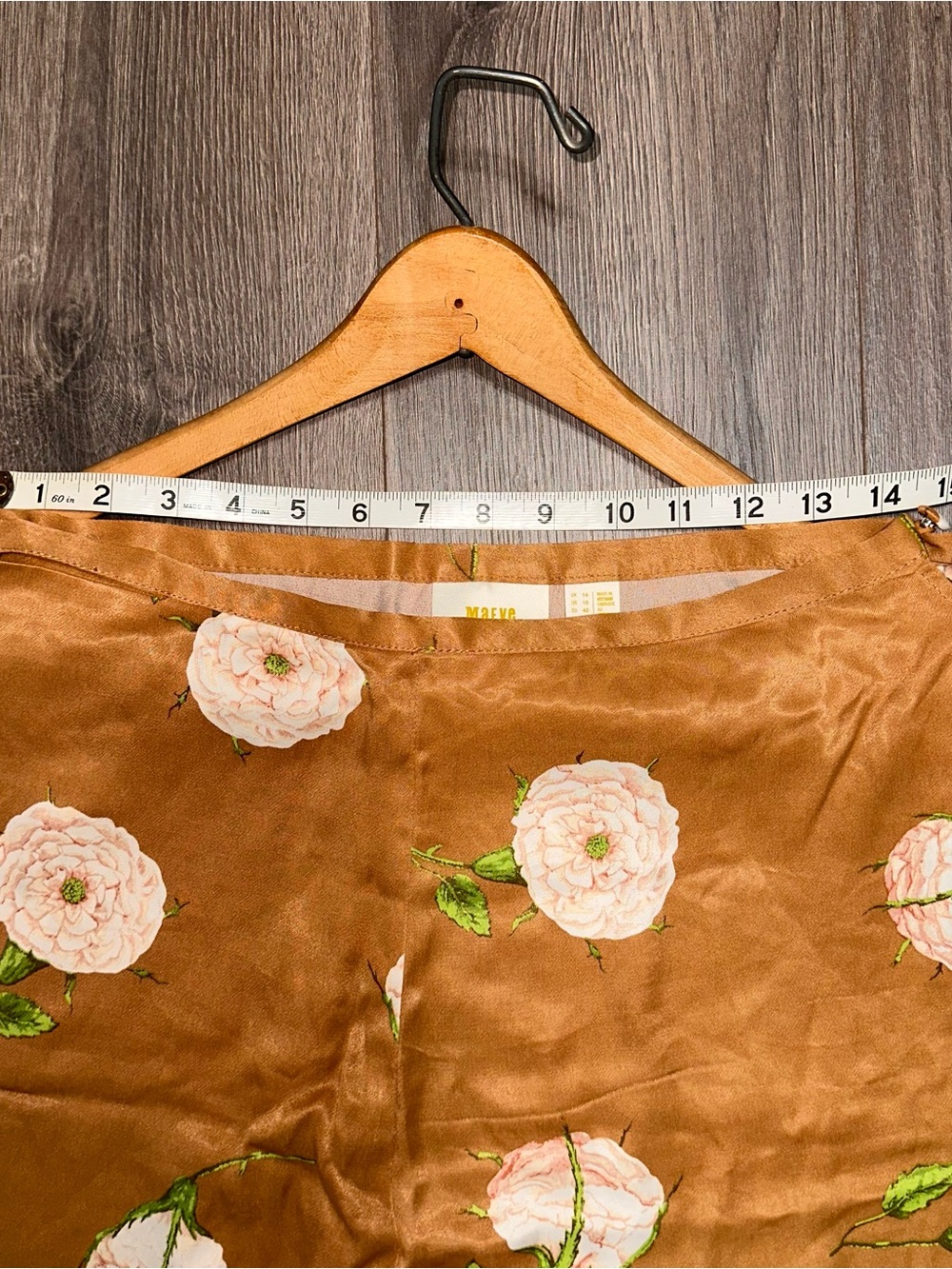 Mauve by Anthropologie Tan Floral High-Waist Satin Shorts - Picture 4 of 7
